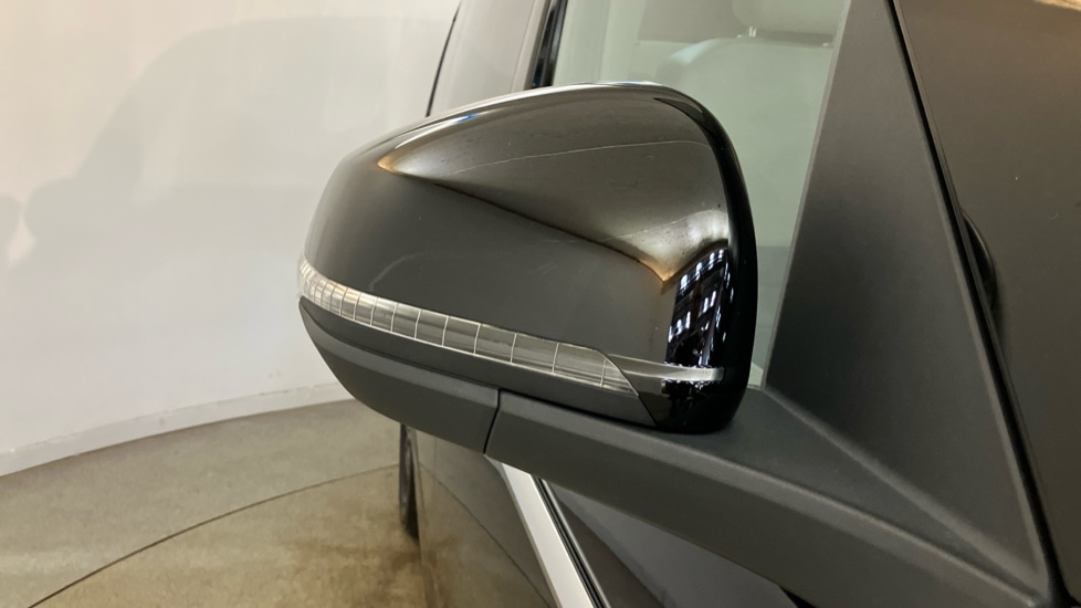 Volkswagen Multivan 2.0 TSI Style 5dr LWB DSG Petrol Estate - Image 35