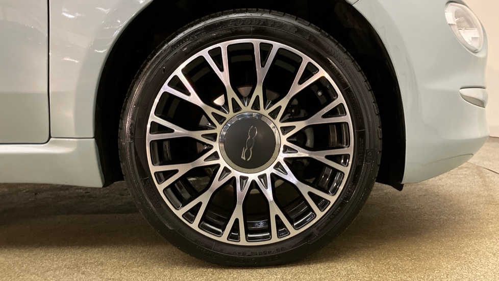 Fiat 500 1.0 Mild Hybrid 3dr Petrol Hatchback - Image 5