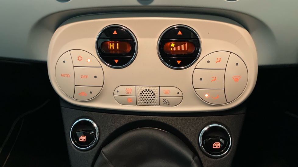Fiat 500 1.0 Mild Hybrid 3dr Petrol Hatchback - Image 13