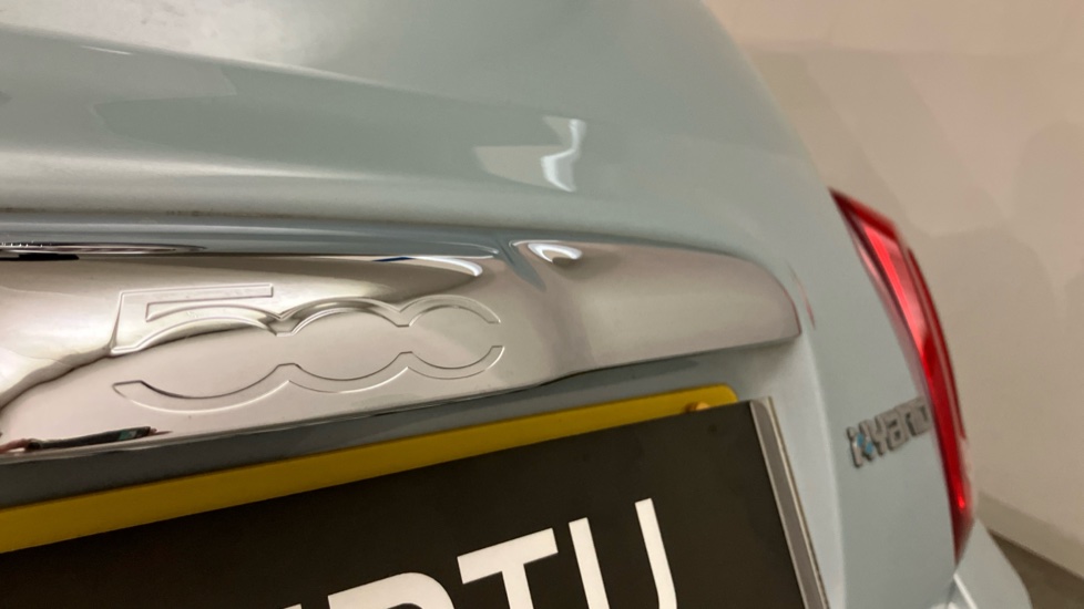 Fiat 500 1.0 Mild Hybrid 3dr Petrol Hatchback - Image 37