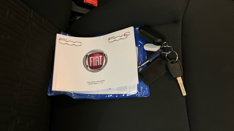 Fiat 500 1.0 Mild Hybrid 3dr Petrol Hatchback - Image 41