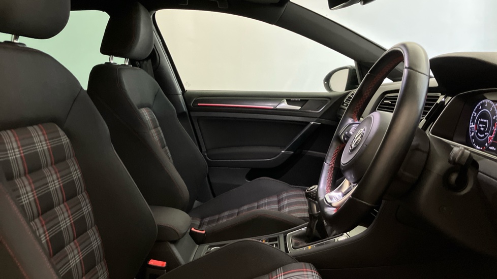 Volkswagen Golf 2.0 TSI 245 GTI Performance 5dr Petrol Hatchback - Image 15
