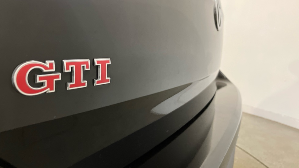 Volkswagen Golf 2.0 TSI 245 GTI Performance 5dr Petrol Hatchback - Image 27
