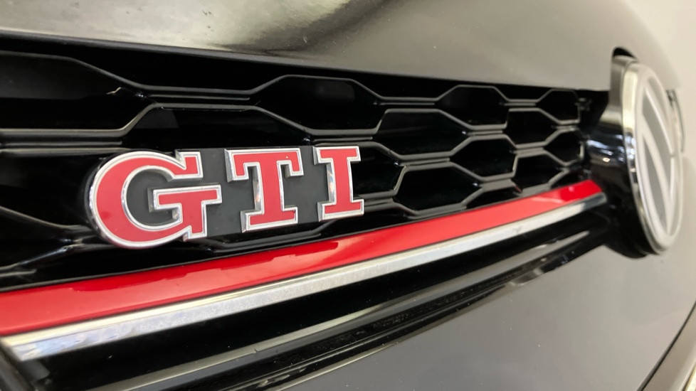 Volkswagen Golf 2.0 TSI 245 GTI Performance 5dr Petrol Hatchback - Image 30