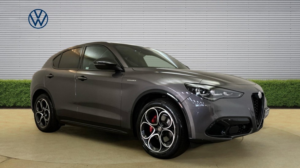 Alfa Romeo Stelvio 2.2 D 210 Sprint 5dr AWD Auto Diesel Estate - Image 1