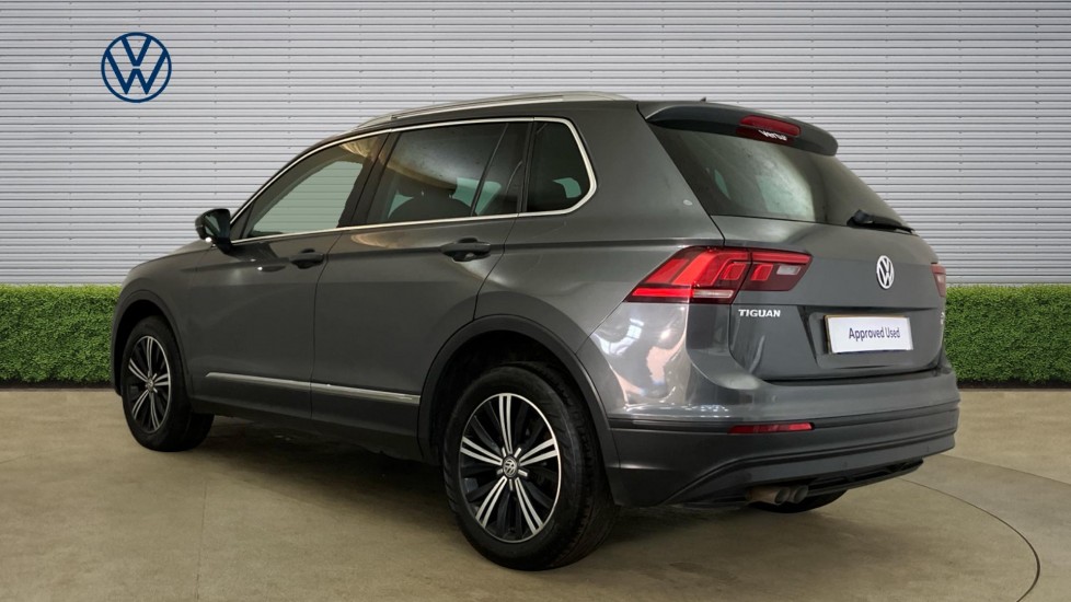 Volkswagen Tiguan 2.0 TDi 150 4Motion SE Nav 5dr DSG Diesel Estate - Image 3
