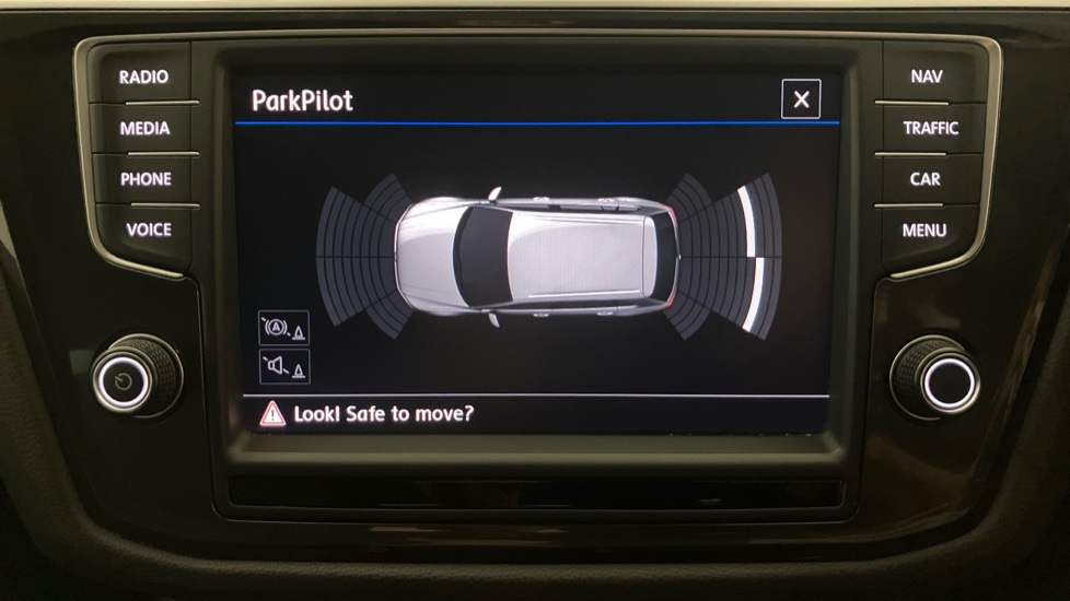 Volkswagen Tiguan 2.0 TDi 150 4Motion SE Nav 5dr DSG Diesel Estate - Image 21