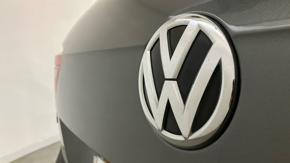 Volkswagen Tiguan 2.0 TDi 150 4Motion SE Nav 5dr DSG Diesel Estate - Image 27