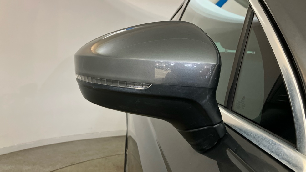 Volkswagen Tiguan 2.0 TDi 150 4Motion SE Nav 5dr DSG Diesel Estate - Image 28