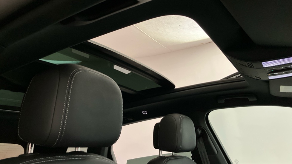 Volkswagen Touareg 3.0 V6 TDI 4Motion 286 Black Edition 5dr Tip Auto Diesel Estate - Image 28