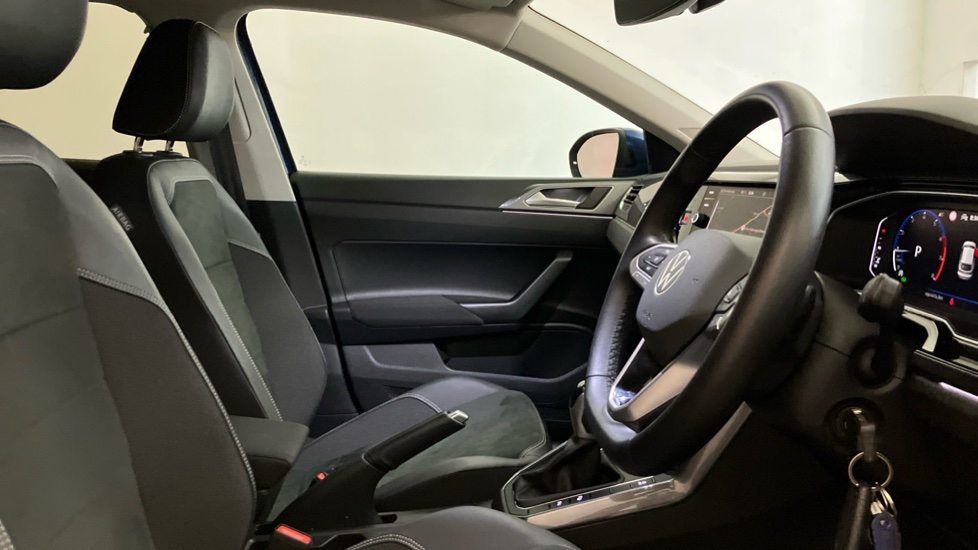 Volkswagen Taigo 1.0 TSI 110 Style 5dr DSG Petrol Hatchback - Image 15