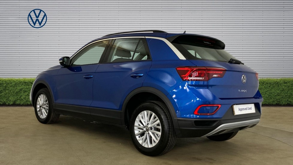 Volkswagen T-Roc 1.5 TSI Life 5dr DSG Petrol Hatchback - Image 3