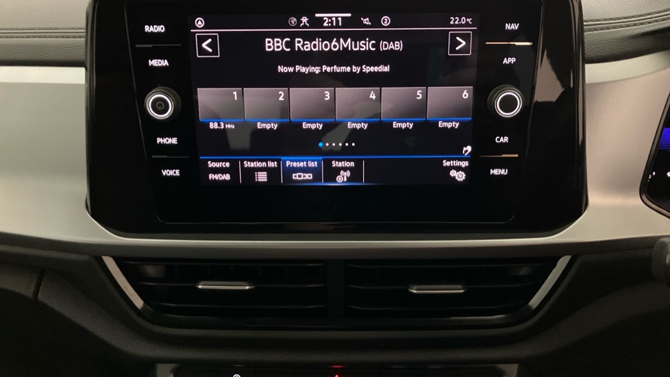 Volkswagen T-Roc 1.5 TSI Life 5dr DSG Petrol Hatchback - Image 12