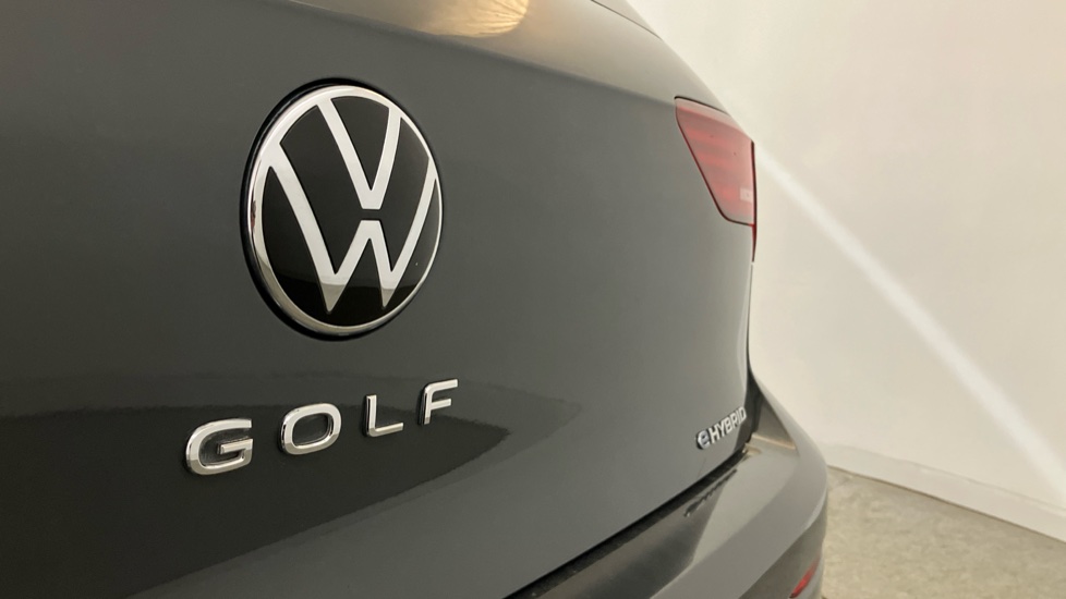 Volkswagen Golf 1.5 TSI 204 Match eHybrid 5dr DSG Hatchback - Image 28