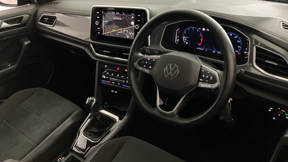 Volkswagen T-Roc 1.5 TSI Style 5dr Petrol Hatchback - Image 6