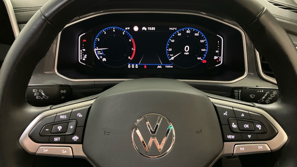 Volkswagen T-Roc 1.5 TSI Style 5dr Petrol Hatchback - Image 10