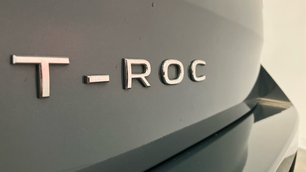 Volkswagen T-Roc 1.5 TSI Style 5dr Petrol Hatchback - Image 25