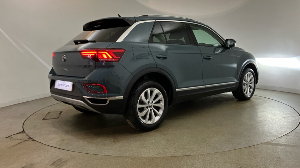 Volkswagen T-Roc 1.5 TSI Style 5dr Petrol Hatchback - Image 31