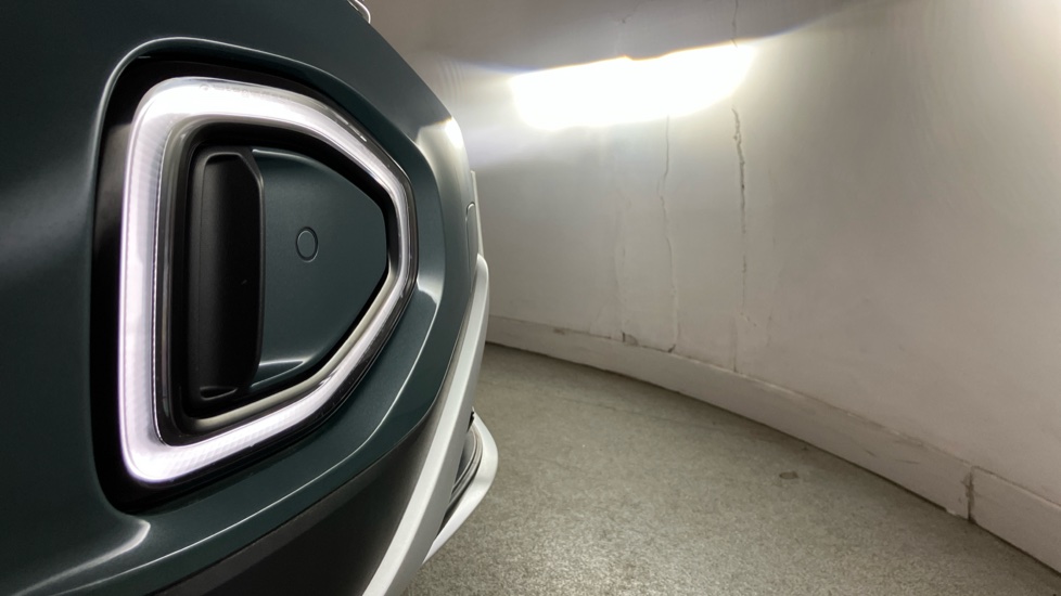 Volkswagen T-Roc 1.5 TSI Style 5dr Petrol Hatchback - Image 33
