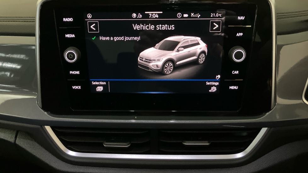 Volkswagen T-Roc 1.5 TSI Style 5dr Petrol Hatchback - Image 39