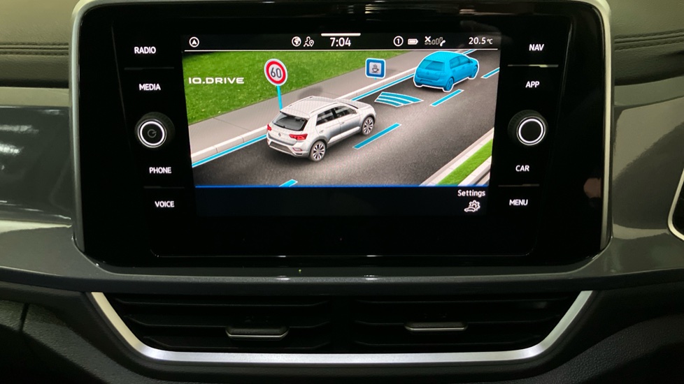 Volkswagen T-Roc 1.5 TSI Style 5dr Petrol Hatchback - Image 40