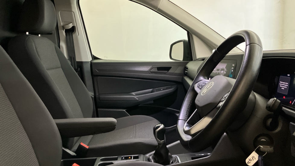 Volkswagen Caddy Maxi Caddy Cargo Maxi C20 Diesel 2.0 TDI 102PS Commerce Plus Van [Tech Pack] - Image 15