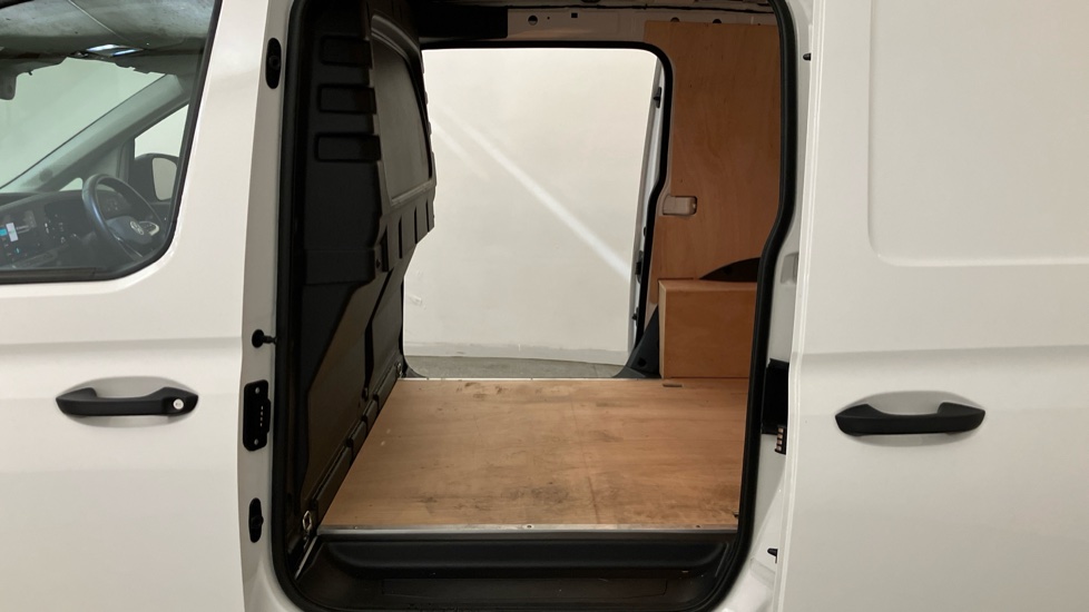 Volkswagen Caddy Maxi Caddy Cargo Maxi C20 Diesel 2.0 TDI 102PS Commerce Plus Van [Tech Pack] - Image 23