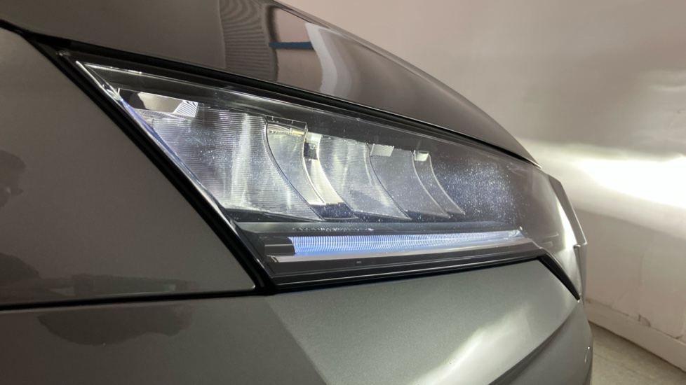 Skoda Octavia 1.5 TSI SE Technology 5dr Petrol Estate - Image 31