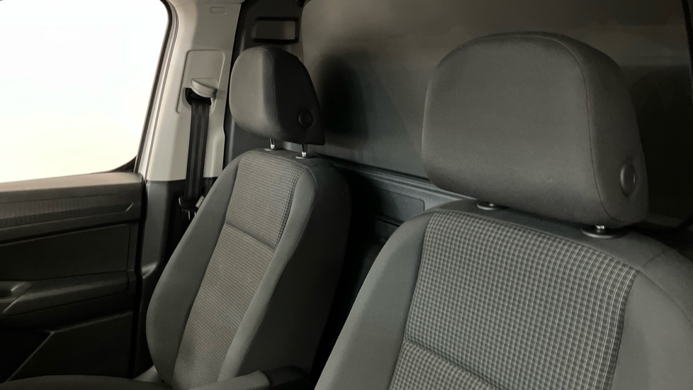 Volkswagen Caddy Cargo C20 Diesel 2.0 TDI 102PS Commerce Plus Van [Tech Pack] - Image 16