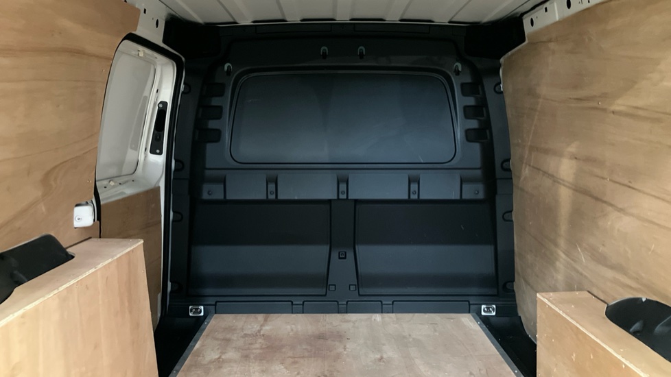 Volkswagen Caddy Cargo C20 Diesel 2.0 TDI 102PS Commerce Plus Van [Tech Pack] - Image 20