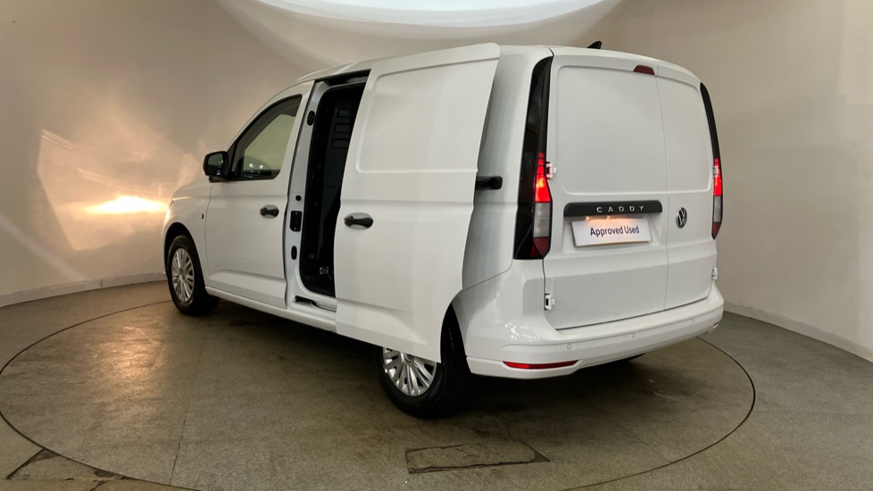 Volkswagen Caddy Cargo C20 Diesel 2.0 TDI 102PS Commerce Plus Van [Tech Pack] - Image 44