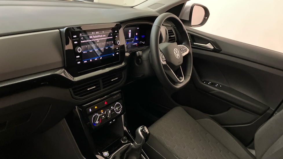 Volkswagen T-Cross 1.0 TSI 115 Match 5dr Petrol Estate - Image 2