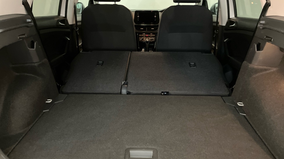 Volkswagen T-Cross 1.0 TSI 115 Match 5dr Petrol Estate - Image 32
