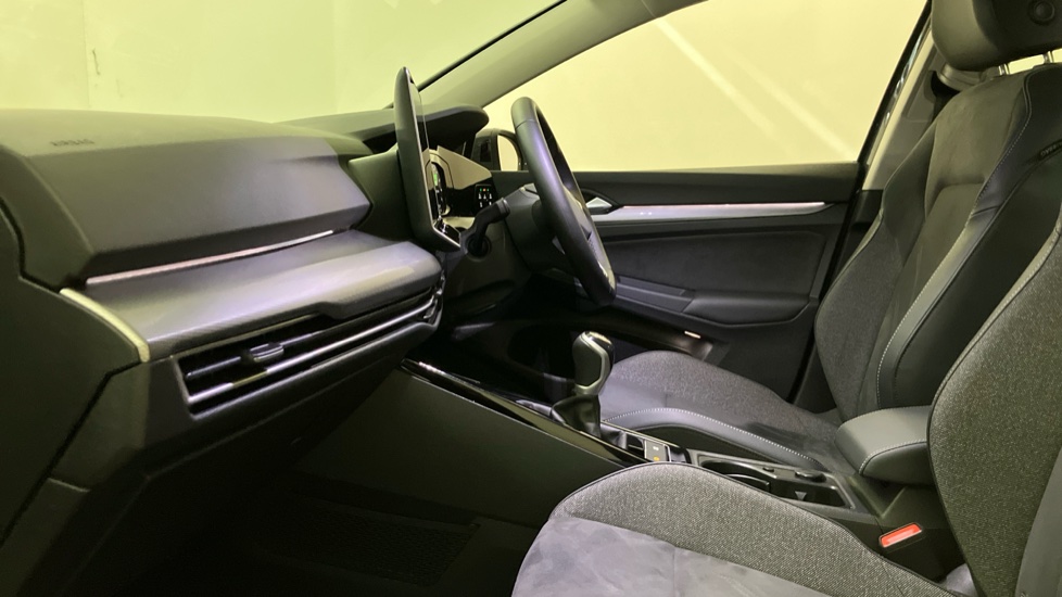 Volkswagen Golf 1.5 TSI 150 Style 5dr Petrol Hatchback - Image 23