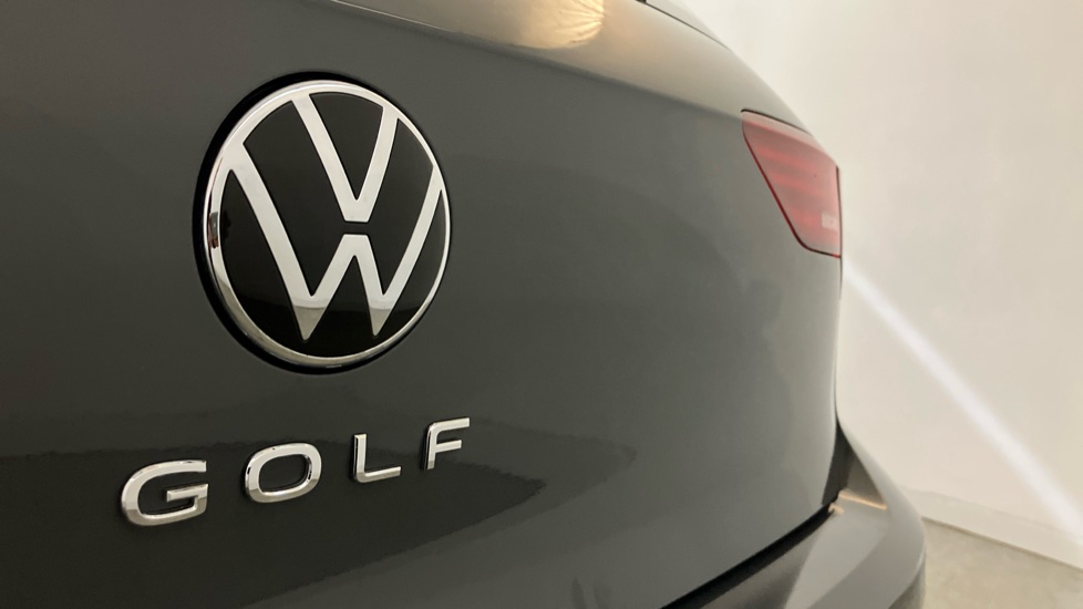 Volkswagen Golf 1.5 TSI 150 Style 5dr Petrol Hatchback - Image 27
