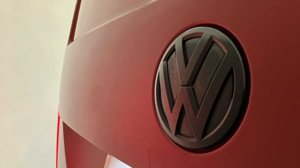 Volkswagen Transporter T28 Swb Diesel 2.0 TDI 150 Highline Van DSG - Image 25