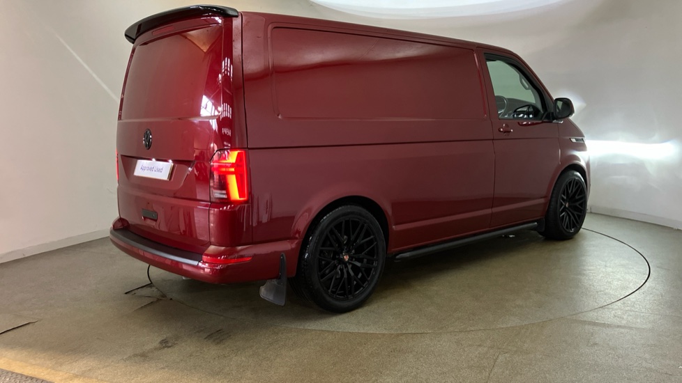 Volkswagen Transporter T28 Swb Diesel 2.0 TDI 150 Highline Van DSG - Image 29