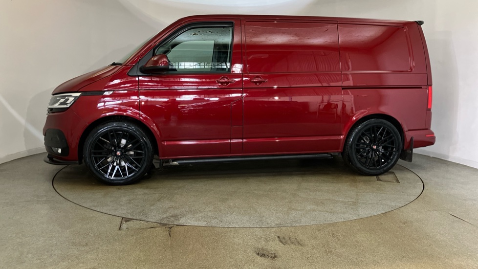 Volkswagen Transporter T28 Swb Diesel 2.0 TDI 150 Highline Van DSG - Image 45