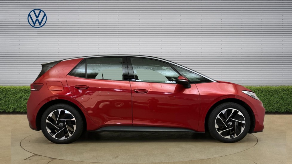 Volkswagen ID.3 150kW Pro 58kWh 5dr Auto Electric Hatchback - Image 4
