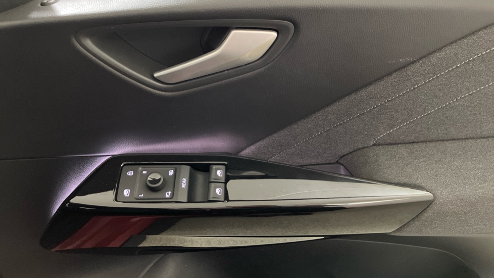 Volkswagen ID.3 150kW Pro 58kWh 5dr Auto Electric Hatchback - Image 19