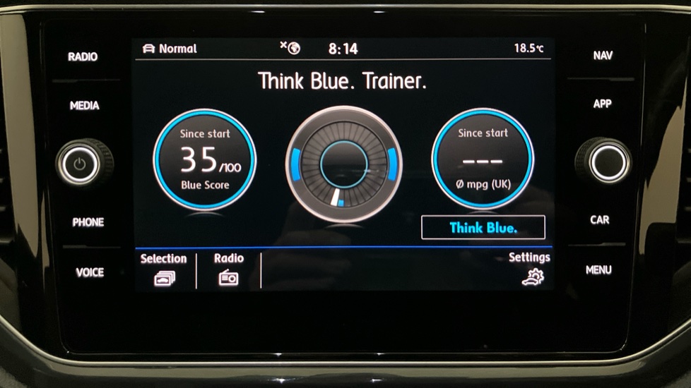Volkswagen T-Roc 1.6 TDI R-Line 5dr Diesel Hatchback - Image 30