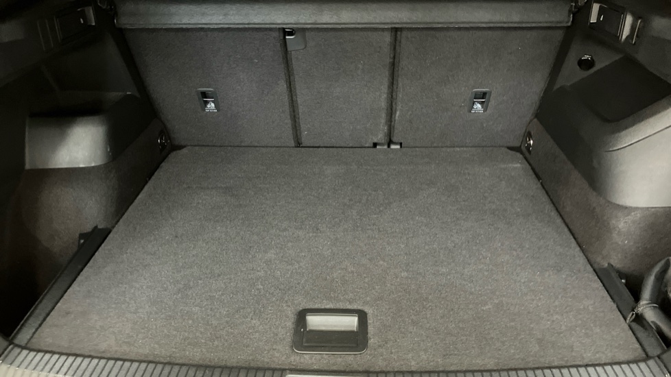 Volkswagen Tiguan 2.0 TDI R-Line 5dr DSG Diesel Estate - Image 20