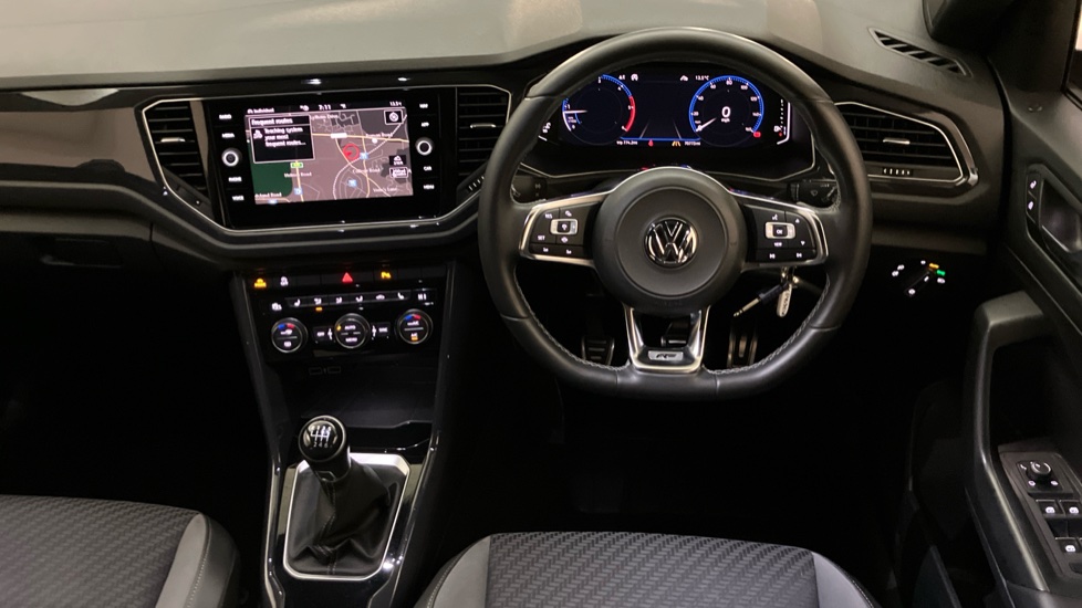 Volkswagen T-Roc 1.6 TDI R-Line 5dr Diesel Hatchback - Image 9