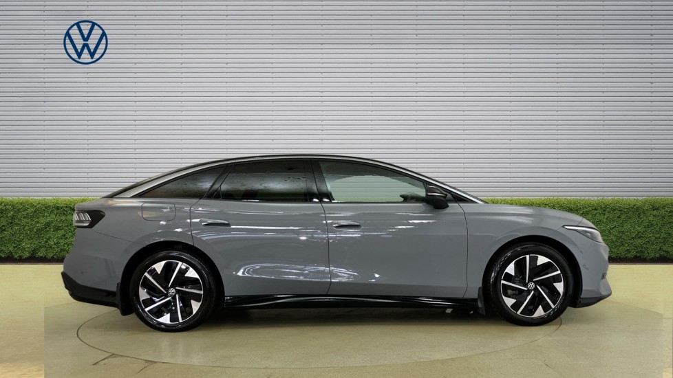 Volkswagen ID.7 210kW Launch Edition Pro 77kWh 5dr Auto Electric Hatchback - Image 4