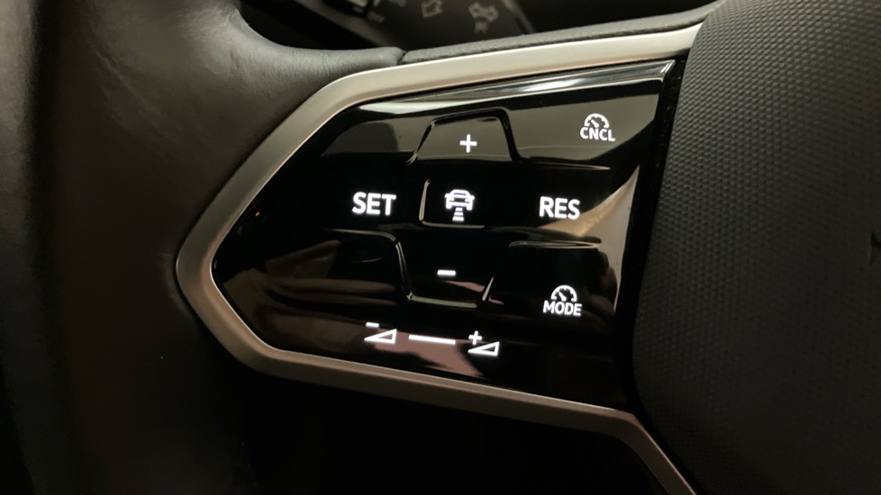Volkswagen ID.7 210kW Launch Edition Pro 77kWh 5dr Auto Electric Hatchback - Image 17