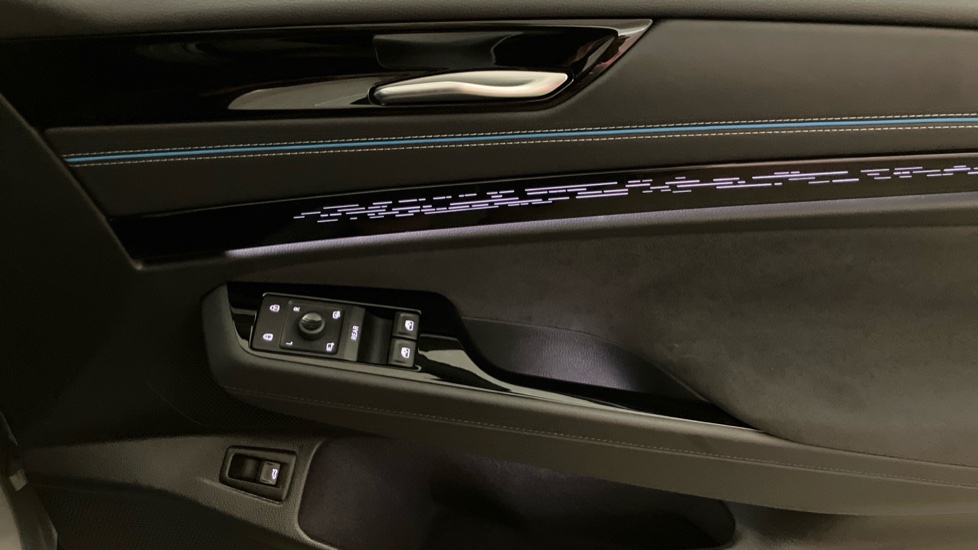 Volkswagen ID.7 210kW Launch Edition Pro 77kWh 5dr Auto Electric Hatchback - Image 19