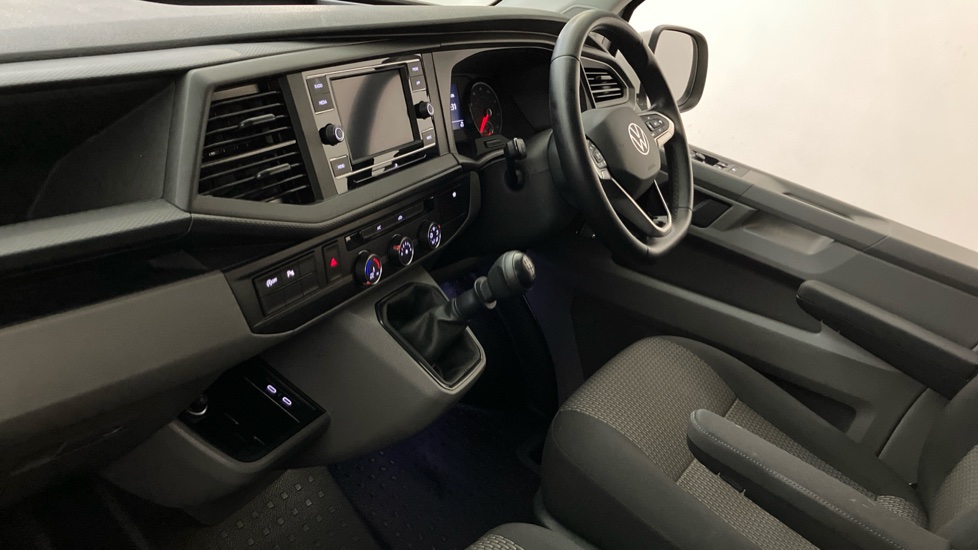 Volkswagen Transporter T28 Swb Diesel 2.0 TDI 110 Highline Van - Image 2