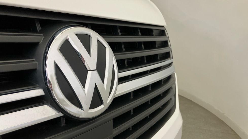 Volkswagen Transporter T28 Swb Diesel 2.0 TDI 110 Highline Van - Image 36