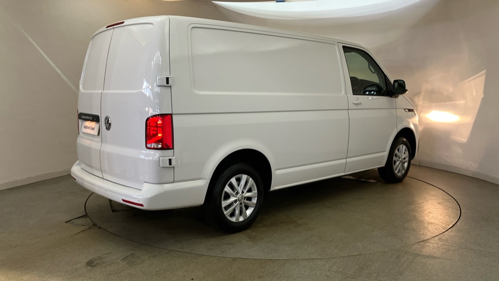 Volkswagen Transporter T28 Swb Diesel 2.0 TDI 110 Highline Van - Image 38