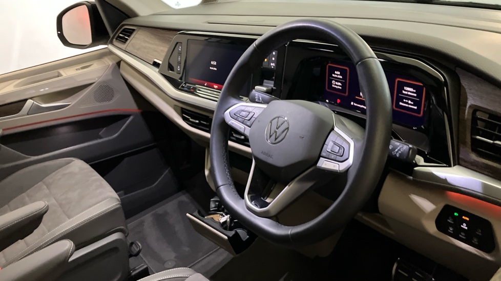 Volkswagen Multivan 2.0 TDI Style 5dr LWB DSG Diesel Estate - Image 6